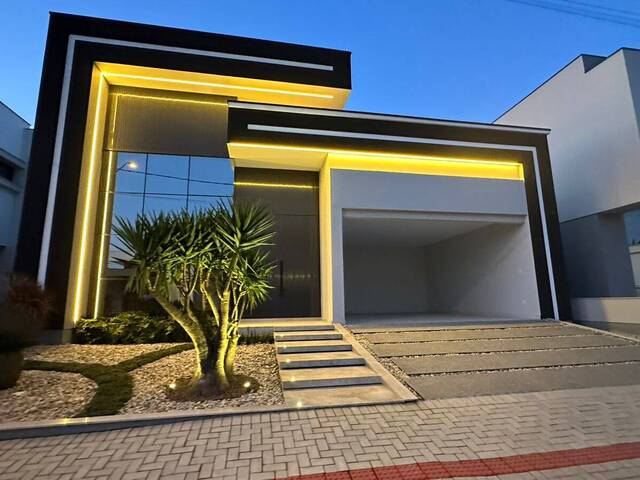 #4 - Casa para Venda em Tijucas - SC - 1