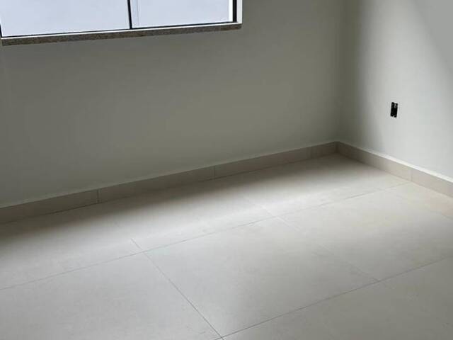 #6 - Casa para Venda em Tijucas - SC - 2