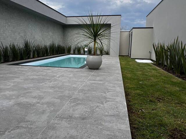 #25 - Casa para Venda em Tijucas - SC - 2