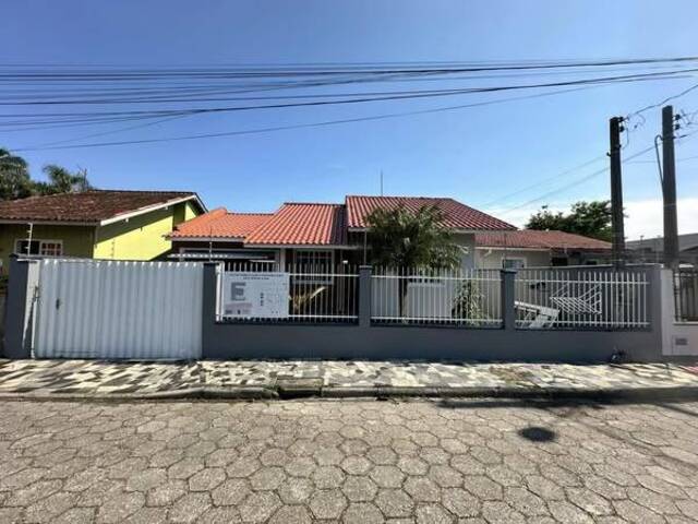 #30 - Casa para Venda em Tijucas - SC - 3
