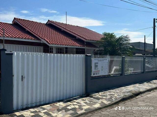 #30 - Casa para Venda em Tijucas - SC - 1
