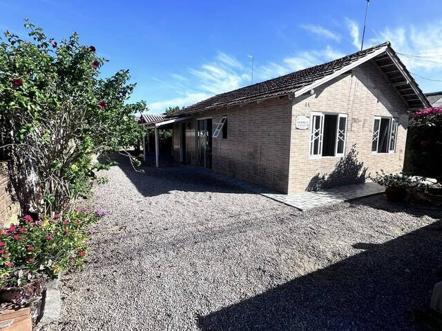 #60 - Casa para Venda em Tijucas - SC - 1