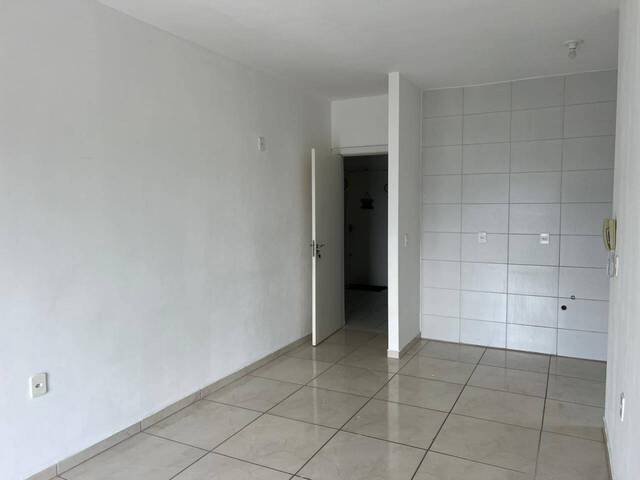 Apartamento para Venda em São João Batista - 4