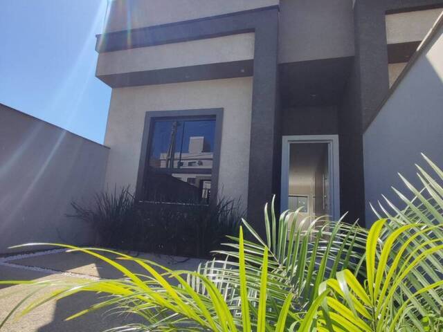 #70 - Casa para Venda em Tijucas - SC - 2